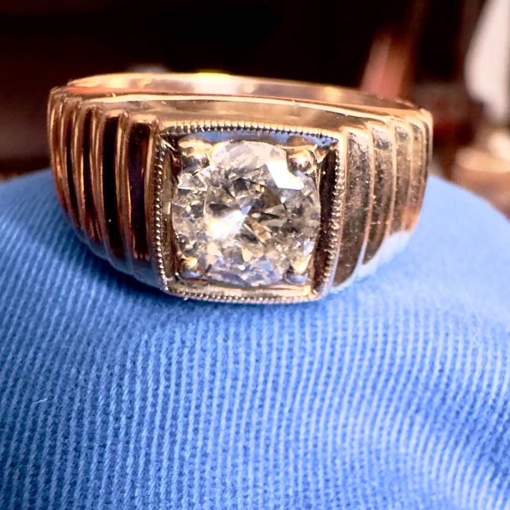 Famous ‘Brogan ‘ Jewelers 14k Diamond Ring